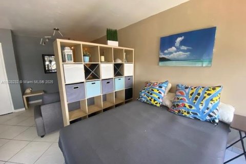 Copropriété à louer à Miami Beach, Floride: 51.47 m2 № 1935729 - photo 20