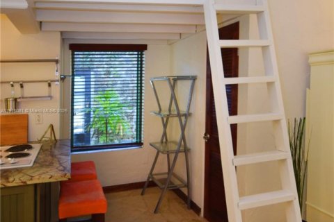 Villa ou maison à vendre à Coral Gables, Floride: 1 chambre, 62.06 m2 № 1971939 - photo 26