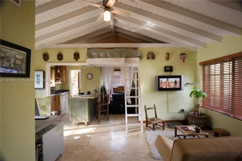 Villa ou maison à vendre à Coral Gables, Floride: 1 chambre, 62.06 m2 № 1971939 - photo 5
