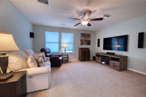 Villa ou maison à vendre à Bradenton, Floride: 3 chambres, 178.74 m2 № 2273000 - photo 5