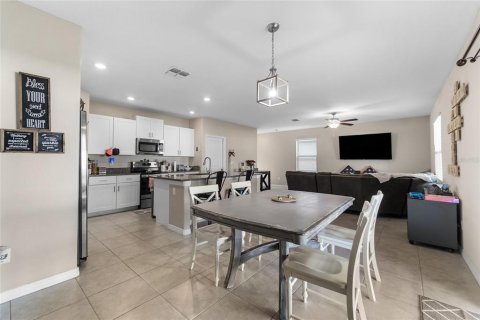 House in Spring Hill, Florida 4 bedrooms, 174.75 sq.m. № 1813772 - photo 24