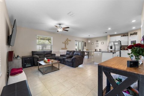 House in Spring Hill, Florida 4 bedrooms, 174.75 sq.m. № 1813772 - photo 27