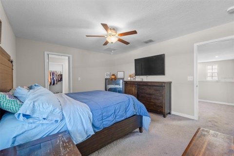 House in Spring Hill, Florida 4 bedrooms, 174.75 sq.m. № 1813772 - photo 2