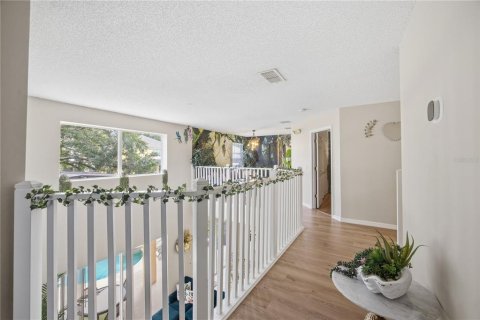 House in Kissimmee, Florida 6 bedrooms, 269.51 sq.m. № 2423685 - photo 25