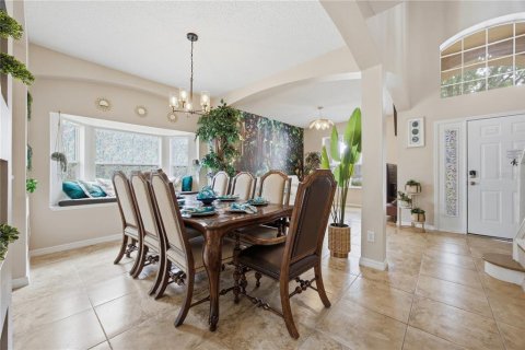 House in Kissimmee, Florida 6 bedrooms, 269.51 sq.m. № 2423685 - photo 5