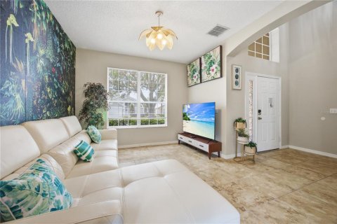House in Kissimmee, Florida 6 bedrooms, 269.51 sq.m. № 2423685 - photo 3