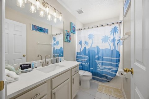 House in Kissimmee, Florida 6 bedrooms, 269.51 sq.m. № 2423685 - photo 29