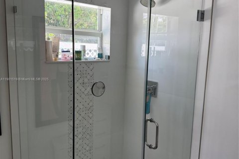 Condo in Pompano Beach, Florida, 3 bedrooms  № 1951809 - photo 20