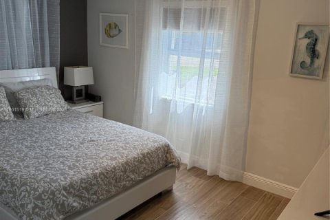 Condo in Pompano Beach, Florida, 3 bedrooms  № 1951809 - photo 10