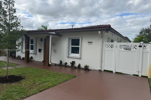 Condo in Pompano Beach, Florida, 3 bedrooms  № 1951809 - photo 3