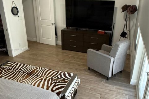 Condo in Pompano Beach, Florida, 3 bedrooms  № 1951809 - photo 18