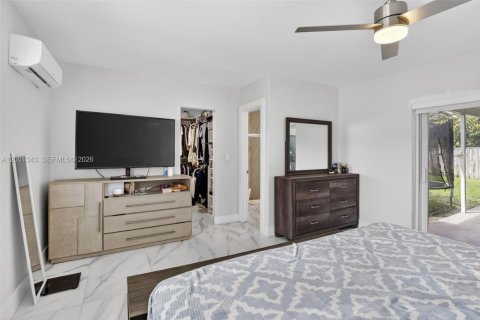 Villa ou maison à vendre à Cooper City, Floride: 3 chambres, 158.03 m2 № 2066876 - photo 23