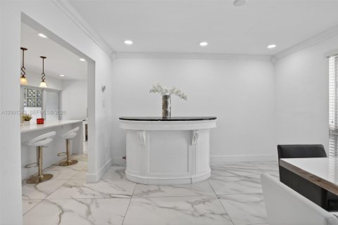 Villa ou maison à vendre à Cooper City, Floride: 3 chambres, 158.03 m2 № 2066876 - photo 10