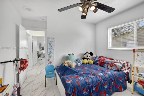 Villa ou maison à vendre à Cooper City, Floride: 3 chambres, 158.03 m2 № 2066876 - photo 19