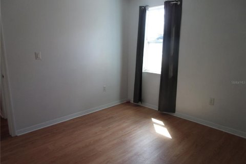 House in Weeki Wachee, Florida 3 bedrooms, 158.68 sq.m. № 2337376 - photo 28