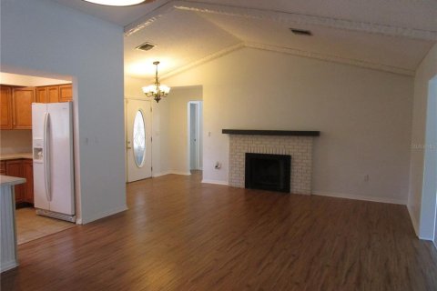 House in Weeki Wachee, Florida 3 bedrooms, 158.68 sq.m. № 2337376 - photo 6