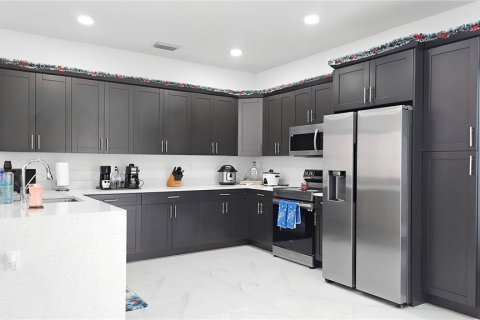 House in Lehigh Acres, Florida 3 bedrooms, 137.22 sq.m. № 1717239 - photo 27