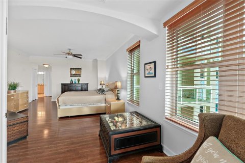 Condo in Daytona Beach, Florida, 2 bedrooms  № 1555027 - photo 26
