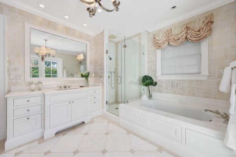 House in Palm Beach, Florida 3 bedrooms, 329.34 sq.m. № 2400000 - photo 25