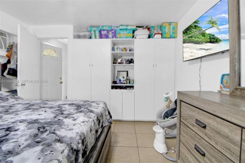 Купить виллу или дом в Майами, Флорида 5 спален, 121.79м2, № 2050691 - фото 16