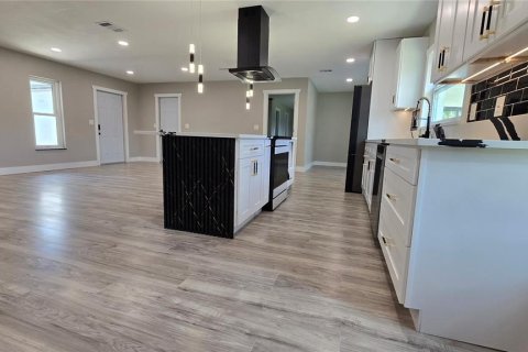 Casa en venta en Hudson, Florida, 3 dormitorios, 162.39 m2 № 2150365 - foto 5