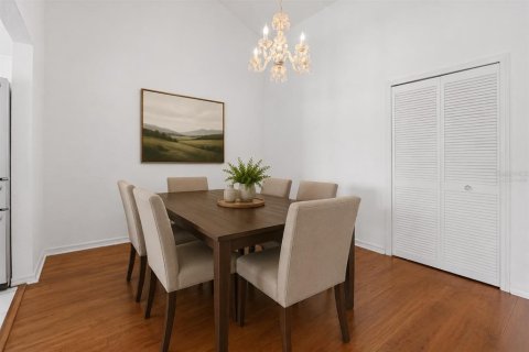 House in Ocala, Florida 2 bedrooms, 117.99 sq.m. № 2206624 - photo 7