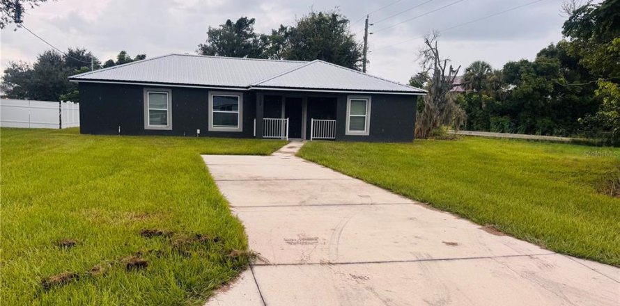 Villa ou maison à Arcadia, Floride 3 chambres, 128.02 m2 № 1915707