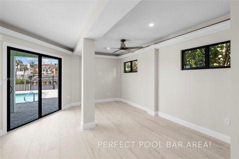 Villa ou maison à vendre à Fort Myers, Floride: 4 chambres, 436.55 m2 № 1966246 - photo 9