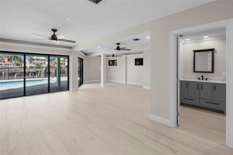 Villa ou maison à vendre à Fort Myers, Floride: 4 chambres, 436.55 m2 № 1966246 - photo 11