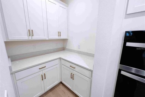Casa en alquiler en Winter Garden, Florida, 4 dormitorios, 225.2 m2 № 2097866 - foto 10