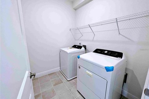 Casa en alquiler en Winter Garden, Florida, 4 dormitorios, 225.2 m2 № 2097866 - foto 27