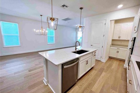 Casa en alquiler en Winter Garden, Florida, 4 dormitorios, 225.2 m2 № 2097866 - foto 12