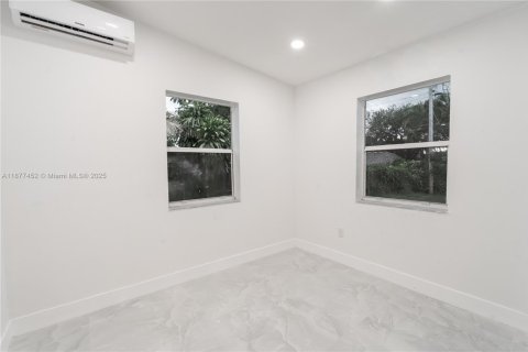 Купить виллу или дом в Помпано-Бич, Флорида 3 спальни, 113.9м2, № 1923086 - фото 14