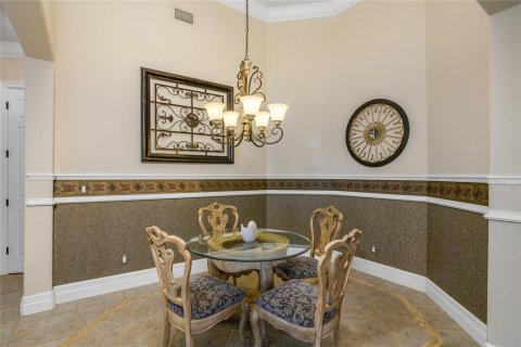 House in Cape Coral, Florida 3 bedrooms, 190.54 sq.m. № 1673108 - photo 17