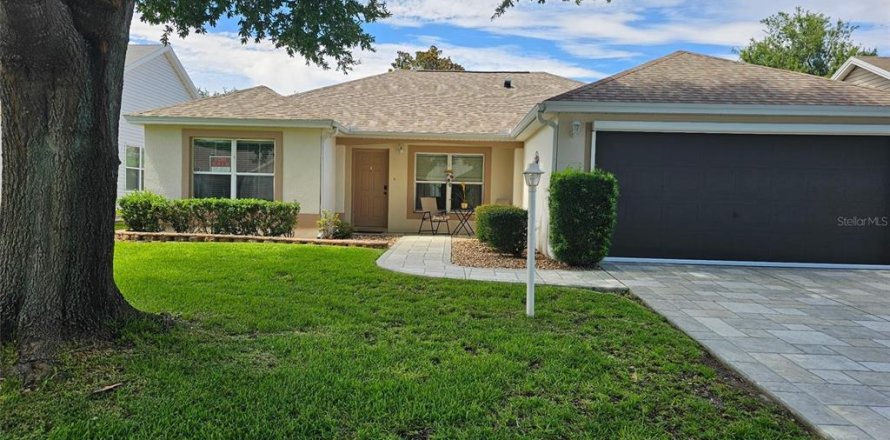 House in The Villages, Florida 3 bedrooms, 140.19 sq.m. № 1841421