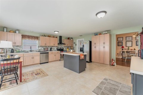 House in Lakeland, Florida 4 bedrooms, 244.15 sq.m. № 1767657 - photo 7
