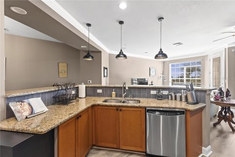Townhouse in Apollo Beach, Florida 4 bedrooms, 287.25 sq.m. № 1725474 - photo 21