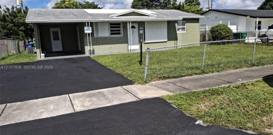 Villa ou maison à Lauderhill, Floride 3 chambres, 103.68 m2 № 2435979