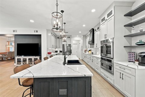 Villa ou maison à vendre à Riverview, Floride: 4 chambres, 328.32 m2 № 2407092 - photo 12