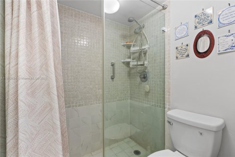 Купить кондоминиум в Пемброк-Пайнс, Флорида 1 спальня, 79.15м2, № 2082245 - фото 21
