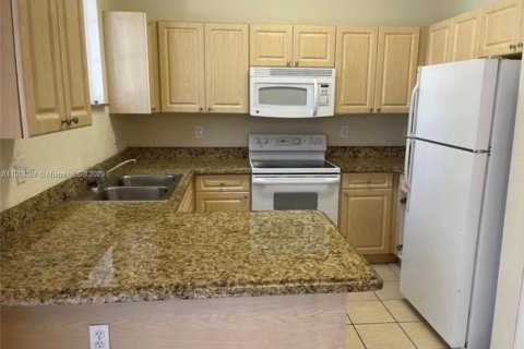 Condo in Homestead, Florida, 3 bedrooms  № 1867035 - photo 2