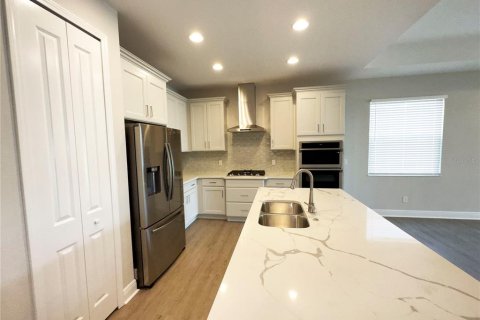Casa en alquiler en Bradenton, Florida, 2 dormitorios, 146.69 m2 № 1835563 - foto 4