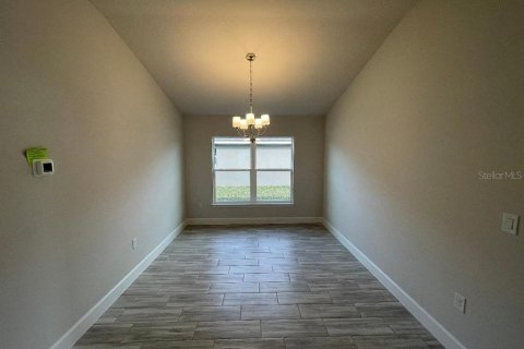 House in Dade City, Florida 4 bedrooms, 169.08 sq.m. № 1558447 - photo 4