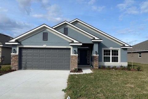 House in Dade City, Florida 4 bedrooms, 169.08 sq.m. № 1558447 - photo 1