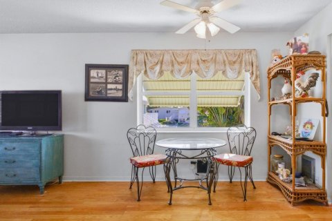 Condo in Boynton Beach, Florida, 1 bedroom № 2191357 - photo 8