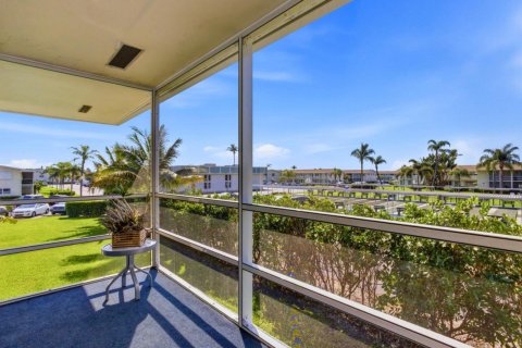 Condo in Boynton Beach, Florida, 1 bedroom № 2191357 - photo 19
