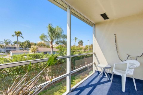 Condo in Boynton Beach, Florida, 1 bedroom № 2191357 - photo 20