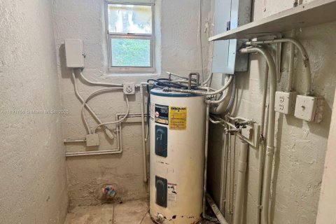 Casa en alquiler en North Miami, Florida, 4 dormitorios, 141.03 m2 № 1949251 - foto 21