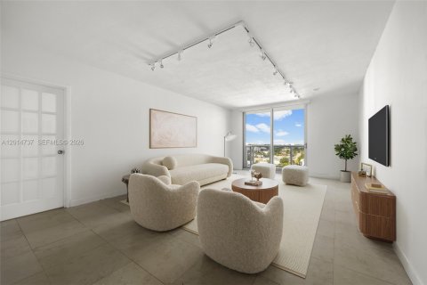 Condo in Miami Beach, Florida, 1 bedroom № 2153678 - photo 6