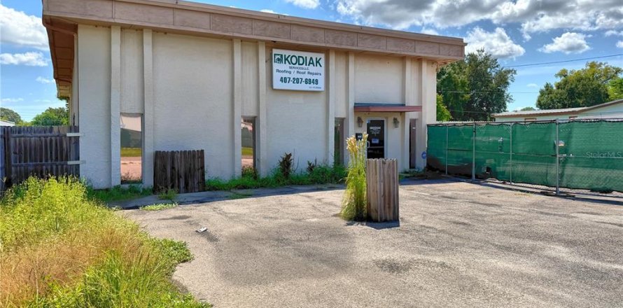 Immobilier commercial à Orlando, Floride 297.29 m2 № 2334252